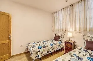 Granada I *